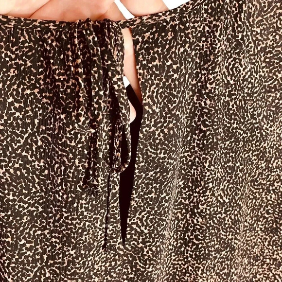 Madewell Crinkle Georgette V-Neck Babydoll Dress in Brushed Texture - Picture 14 of 16